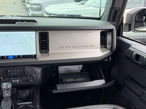 Certified 2025 Ford Bronco Outer Banks AWD/4WD image 36