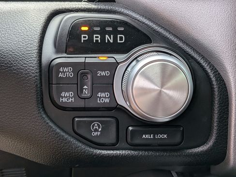 Used 2020 RAM 1500 Laramie AWD/4WD image 28