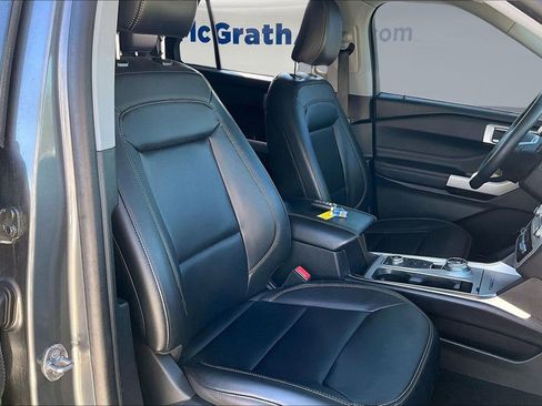 Used 2024 Ford Explorer XLT w/ Equipment Group 202A image 31