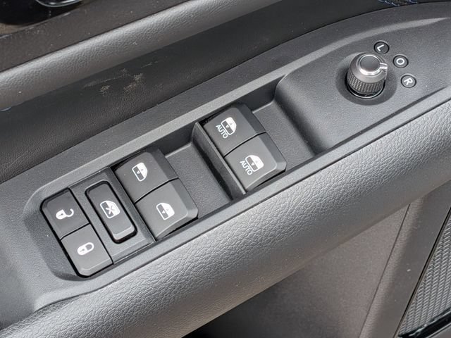 New 2026 Jeep Compass Latitude AWD/4WD image 23