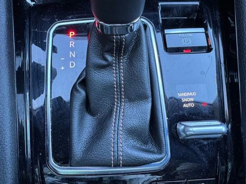 Used 2022 Jeep Compass Limited image 24