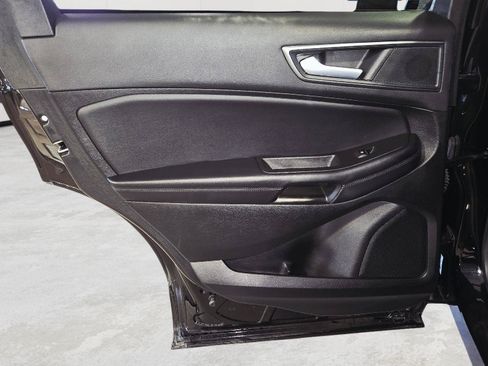 Used 2023 Ford Edge SE w/ Black Appearance Package AWD/4WD image 38