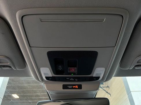 Used 2023 Honda Accord EX-L image 17