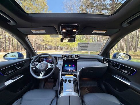 New 2026 Mercedes-Benz GLC 300 image 2