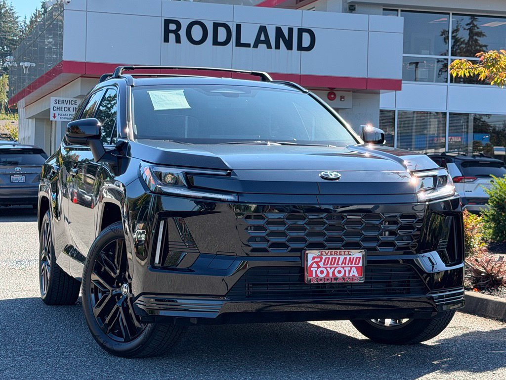 Used 2026 Toyota RAV4 XSE w/ Weather Package AWD/4WD image 1