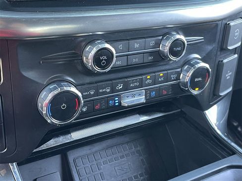 Certified 2022 Ford F150 Lariat w/ Equipment Group 502A High image 25