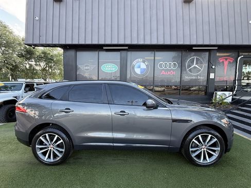 Used 2017 Jaguar F-PACE Prestige AWD/4WD image 8