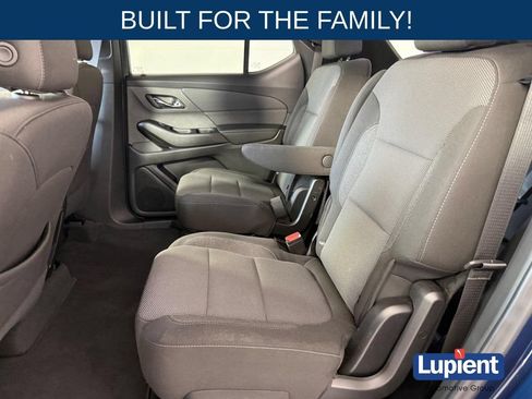 Used 2023 Chevrolet Traverse LT AWD/4WD image 19