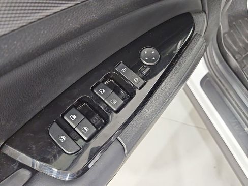 Used 2023 Kia Sportage SX image 12