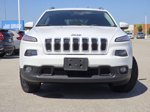 Used 2015 Jeep Cherokee Latitude w/ Comfort/Convenience Group AWD/4WD image 9
