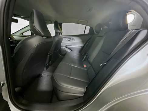 Used 2025 Toyota Prius XLE image 36