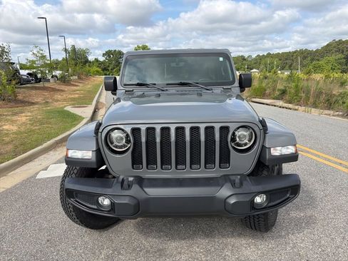 Used 2022 Jeep Wrangler Unlimited Sahara AWD/4WD image 13