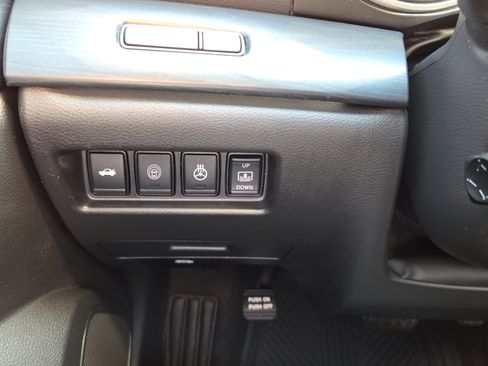 Used 2023 Nissan Maxima Platinum w/ Sport Mat Group FWD image 21