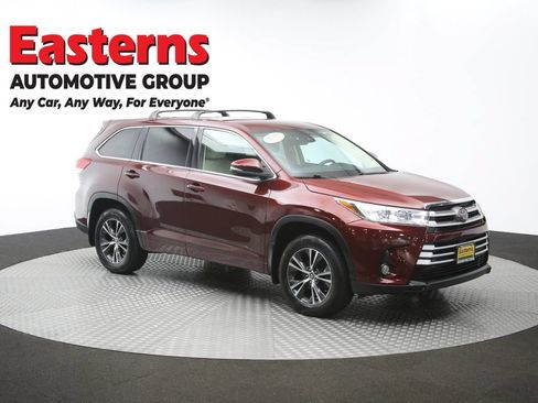 Used 2018 Toyota Highlander Plus AWD/4WD image 48