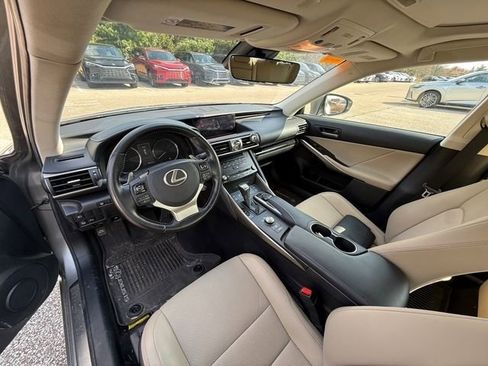 Used 2018 Lexus IS 300 AWD w/ Comfort Package image 4