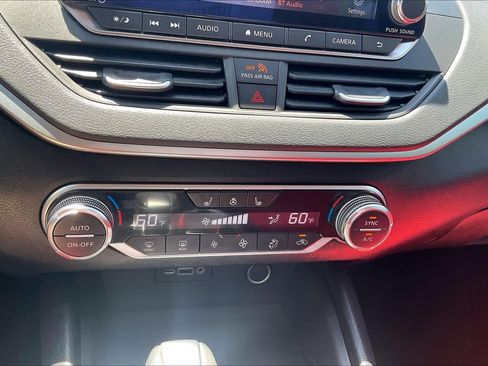 Used 2019 Nissan Altima 2.5 SV FWD image 32
