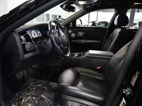 Used 2015 Rolls-Royce Ghost Base image 16