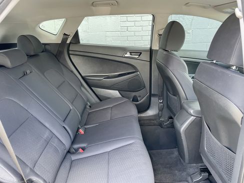 Used 2021 Hyundai Tucson SE FWD image 28