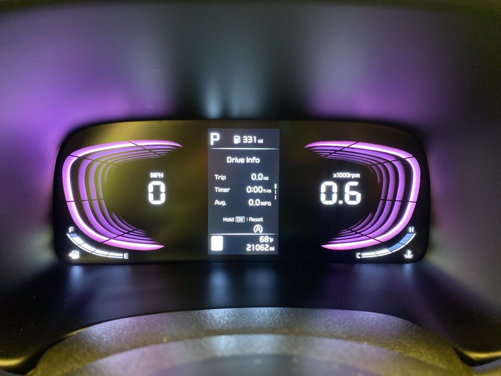 Used 2025 Kia Soul LX w/ LX Technology Package FWD image 14