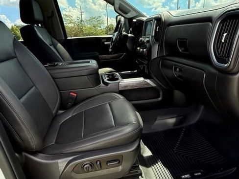 Used 2022 Chevrolet Silverado 2500 LTZ w/ LTZ Plus Package AWD/4WD image 14