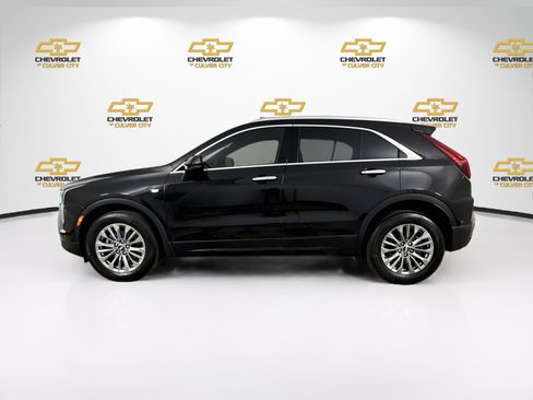 Used 2024 Cadillac XT4 Premium Luxury FWD image 5