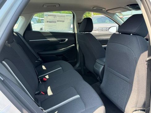 Used 2026 Hyundai Sonata SE FWD image 4