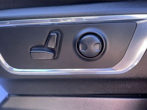 Used 2024 RAM 1500 Laramie image 20