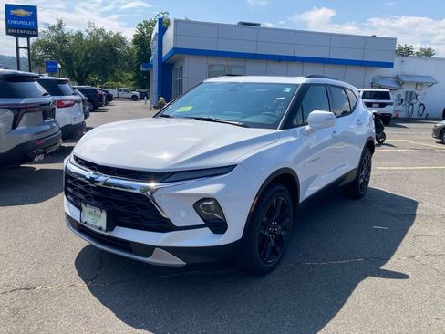 New 2026 Chevrolet Blazer LT w/ Sound & Technology Package AWD/4WD image 25