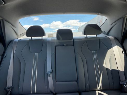 Used 2025 Hyundai Elantra SEL image 38