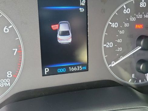 Used 2025 Toyota Corolla LE image 26