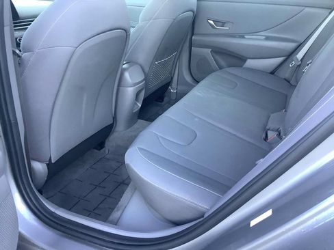 Used 2025 Hyundai Elantra SEL FWD image 12