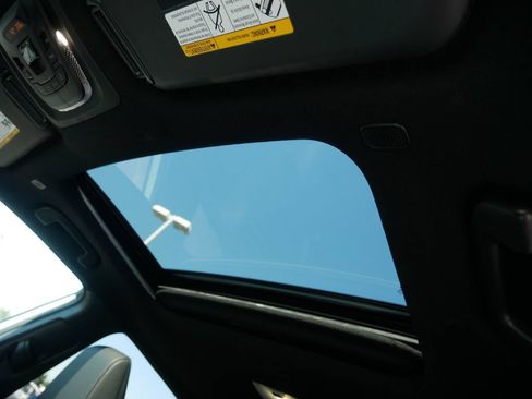 Used 2024 Toyota Corolla Cross AWD Hybrid w/ Convenience Package image 29