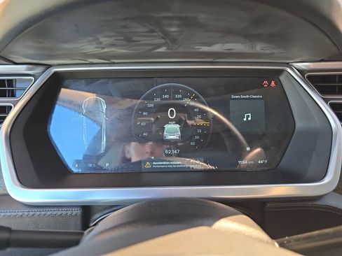 Used 2013 Tesla Model S Performance image 22