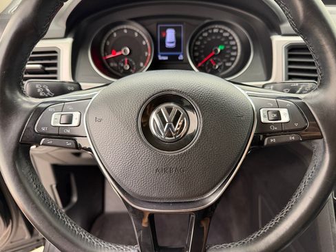 Used 2018 Volkswagen Atlas SE AWD/4WD image 11