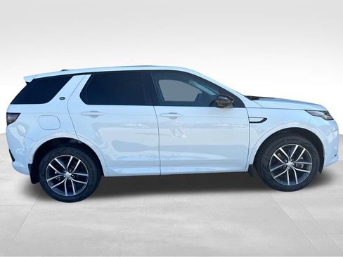 New 2024 Land Rover Discovery Sport S image 5