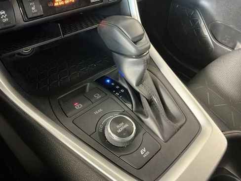 Used 2023 Toyota RAV4 XLE w/ XLE Grade Weather Package AWD/4WD image 20