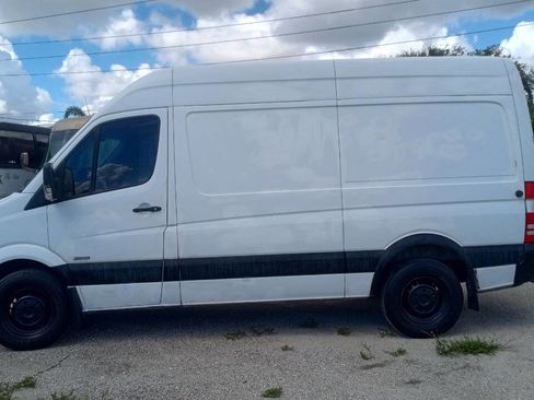Used 2008 Dodge Sprinter 3500 image 1