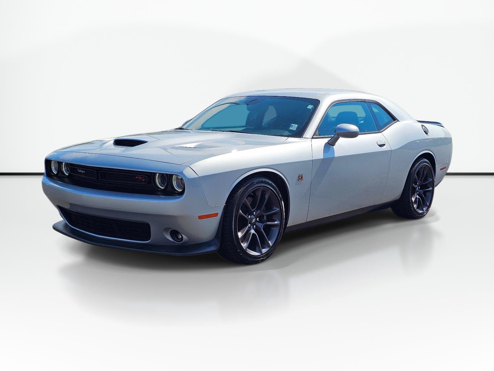 Used 2022 Dodge Challenger R/T Scat Pack RWD image 1