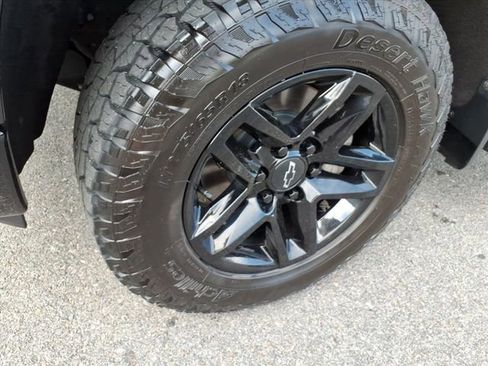 Used 2023 Chevrolet Silverado 1500 LT Trail Boss w/ Protection Package image 11