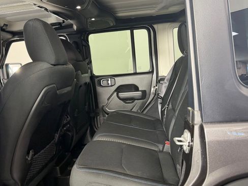 Used 2025 Jeep Wrangler Unlimited Rubicon 4xe w/ Convenience Group image 27