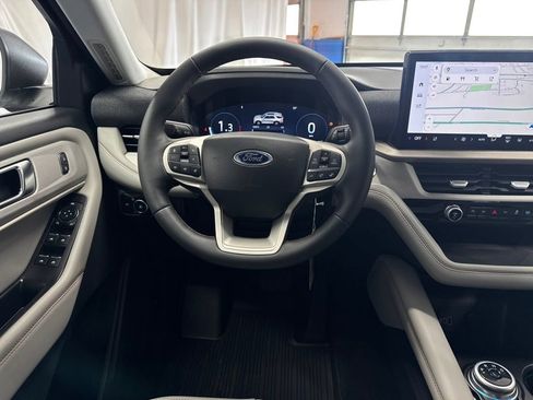 New 2026 Ford Explorer Active AWD/4WD image 13