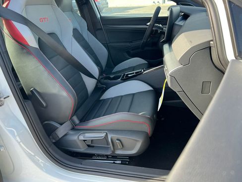 New 2025 Volkswagen GTI SE image 10
