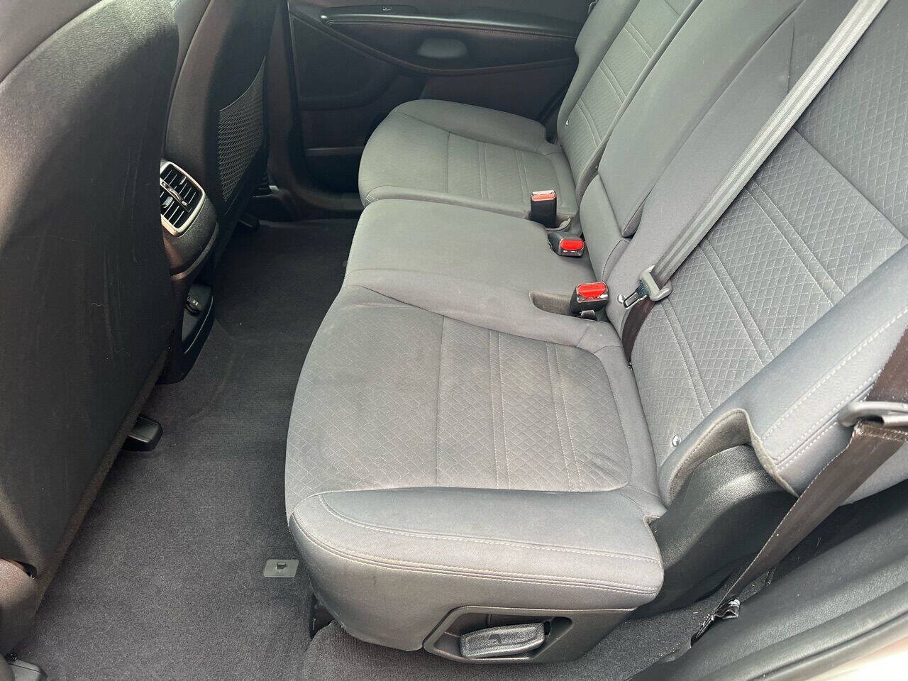 Used 2017 Kia Sorento L FWD image 11