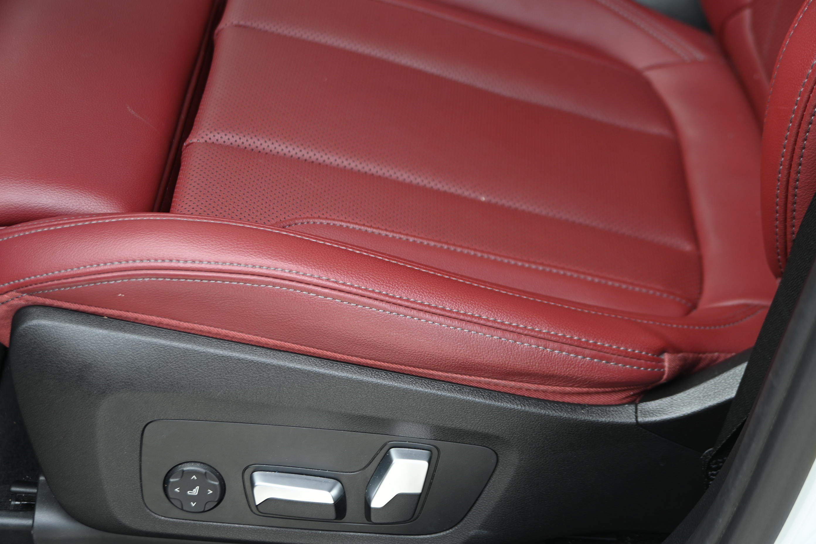 Used 2023 BMW X3 sDrive30i w/ Premium Package RWD image 28
