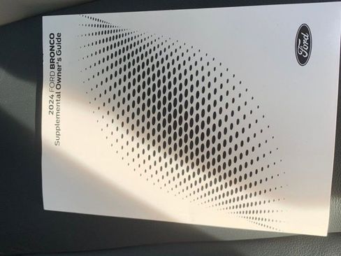 Used 2024 Ford Bronco Wildtrak image 32