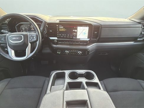 Used 2024 GMC Sierra 1500 Elevation image 14