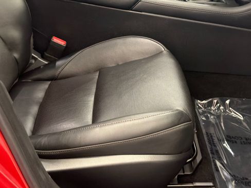 Used 2022 MAZDA MAZDA3 s FWD image 10