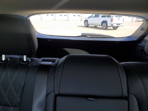 Used 2023 Buick Envision Avenir AWD/4WD image 14