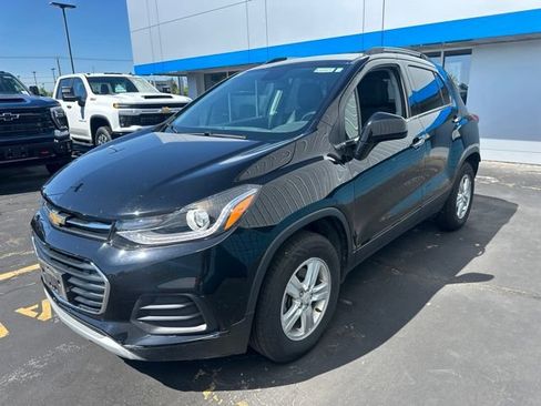 Used 2020 Chevrolet Trax LT w/ Driver Confidence Package AWD/4WD image 8