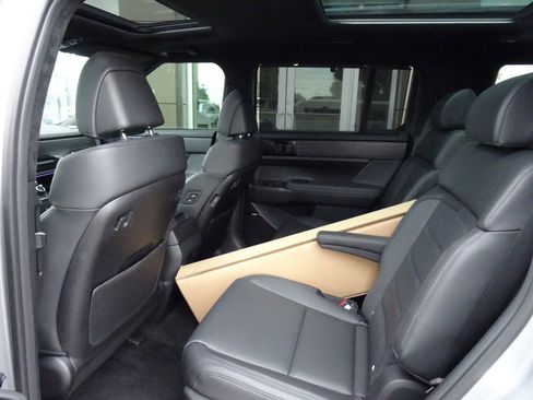 New 2025 Hyundai Santa Fe Calligraphy image 13